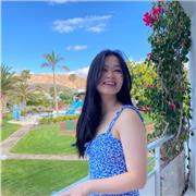 Abiturientin mit Leistungskurs Mathematik